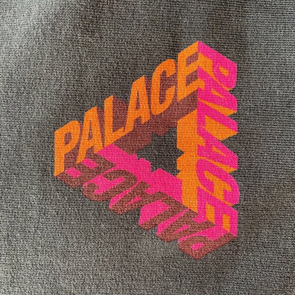 Palace P-3D Hoodie Size Medium - Picture 3 of 7